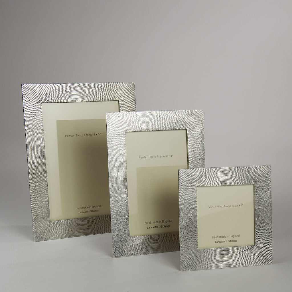 Contours Photo Frame