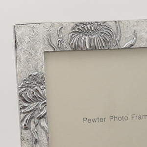 Chrysanthemum Photo Frame