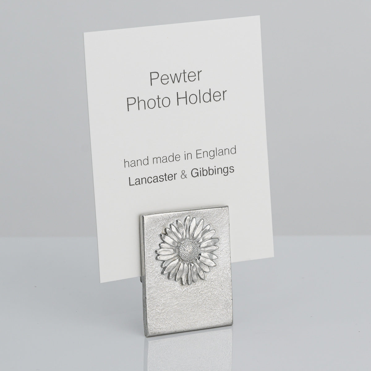 Daisy Place Card Holder