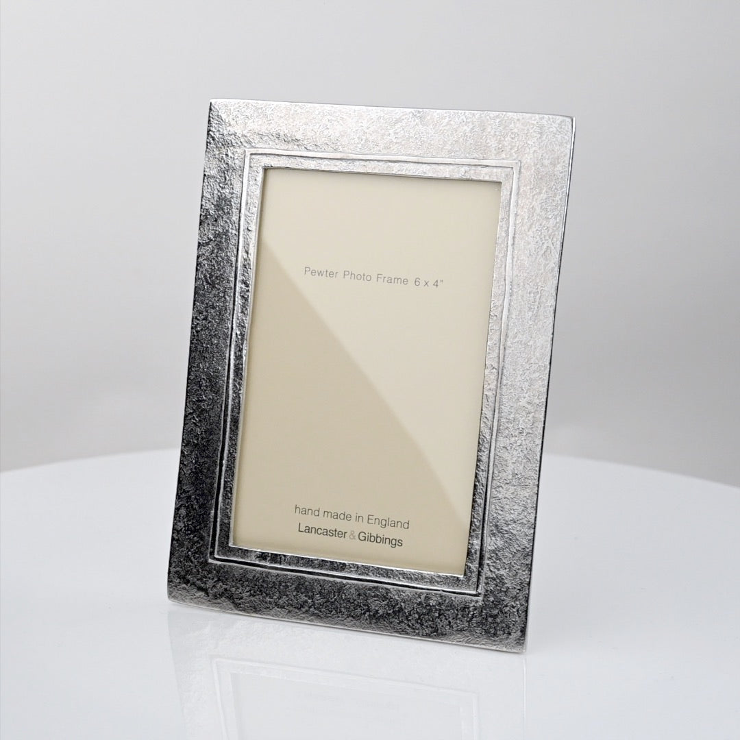 Raised Line Photo Frame