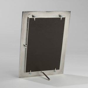 pewter_handmade_in_england_photo_frame_PFHWBK_8f49c217-a73d-4ca7-91a4-1c9c7cc7913f.jpg